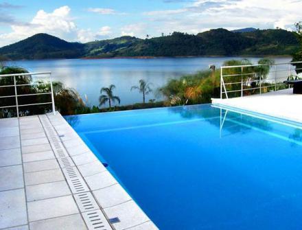 Abastecendo a Piscina pela Pprimeira Vez em Sorriso, MT